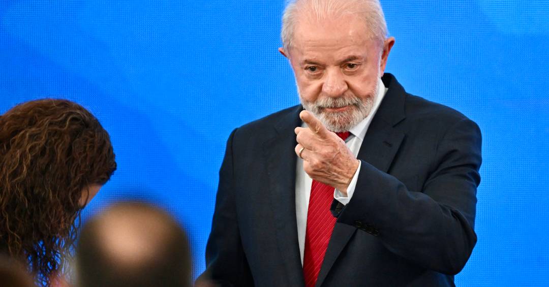 Em novo gesto a Moraes, Lula oferece jantar a ministros do STF