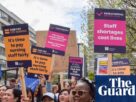 Enfermeiras na Inglaterra, País de Gales e Irlanda do Norte rejeitam esmagadoramente 3,6% de aumento de salário | Enfermagem