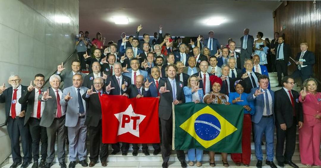 Esquerda sai em defesa dos ministros do STF contra sanções de Trump