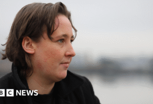 Ex -deputado Mhairi Black anuncia que deixou o SNP