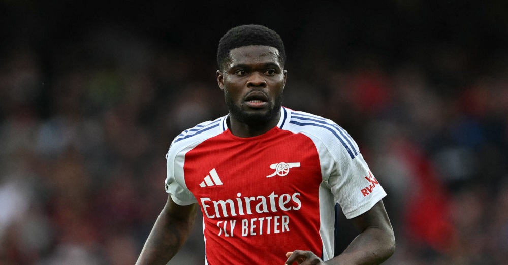 Ex-jogador do Arsenal Thomas Partey é acusado de estupro no Reino Unido