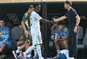 Ex-jogador do Real Madrid ataca Vini Jr: ‘Não sei se tem o mesmo respeito’
