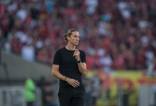 Filipe Luís detona Pedro e explica corte contra o São Paulo: ‘Atitude lamentável, beirou o ridículo’