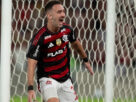 Flamengo ganha do Atlético-MG no Maracanã e vira líder do Brasileirão