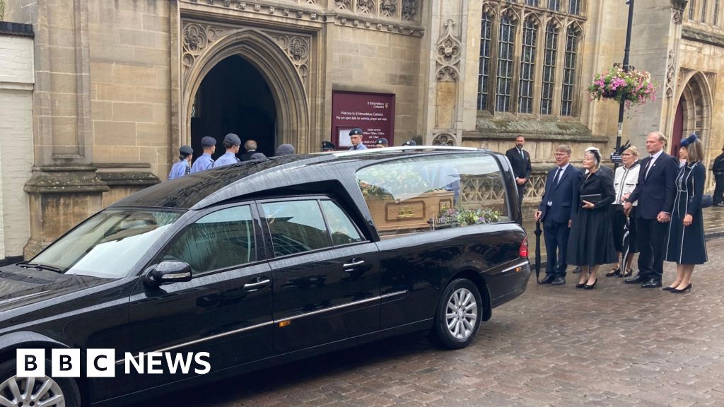 Funeral realizado para Norman Tebbit em Bury St Edmunds Cathedral