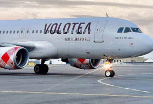 Homem morre ao ser sugado por motor de avião na Itália após entrar em área restrita