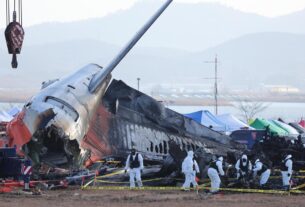 Investigação aponta que pilotos desligaram o motor errado em acidente aéreo na Coreia do Sul