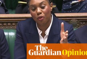 Isso foi Les Mis no Commons - e Kemi Badenoch não resistiu a Hamming It Up | Simon Jenkins