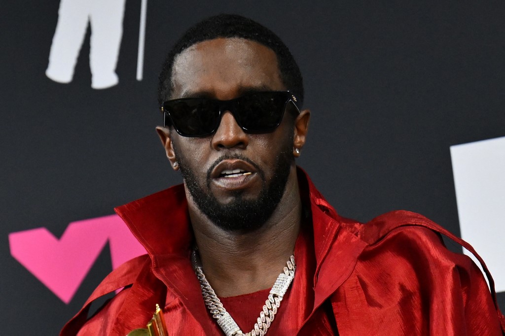 Justiça nega pedido de fiança de ‘Diddy’ e rapper continua preso enquanto aguarda sentença