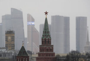 Kremlin zomba dos comentários gravados de Trump para 'bombardear o mergulho de Moscou'