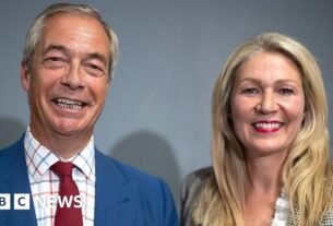 Laura Anne Jones, de Senedd, defende dos conservadores para a reforma