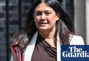 Lisa Nandy questiona a falta de sacos da BBC sobre o documentário da Guerra de Gaza | BBC