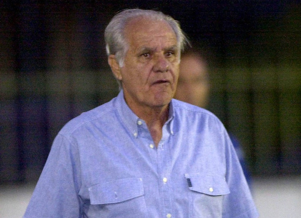 Longevo, Evaristo de Macedo marcou época no futebol e está presente nas rede sociais