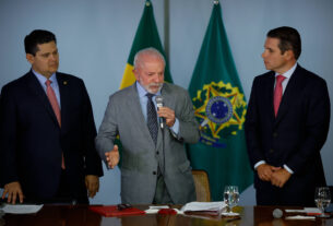 Lula deve vetar projeto que amplia número de deputados - 16/07/2025 - Poder