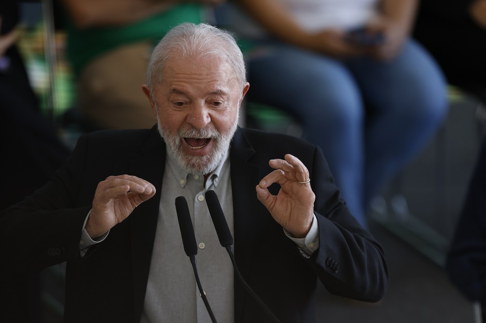 Lula diz que decidirá candidatura em 2026, mas alfineta oposição: ‘Eles não voltarão’