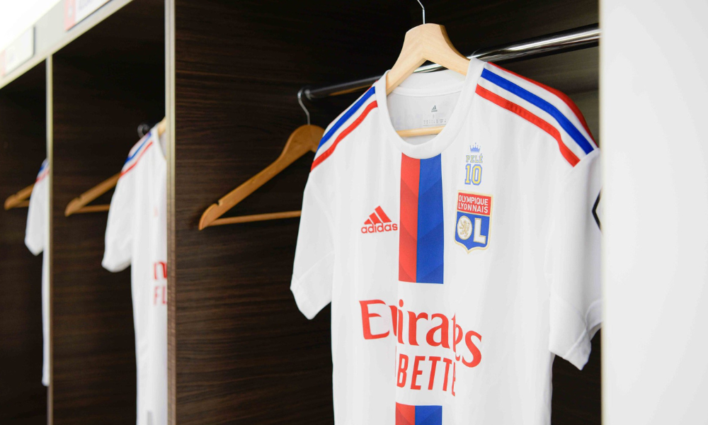 Lyon se mantém na primeira divisão francesa após vencer recurso