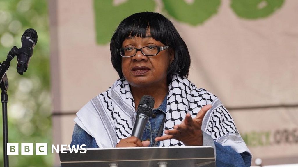 MP Labor Diane Abbott permanece por comentários do racismo