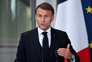 Macron para aumentar os alvos de defesa francesa, citando a ameaça da Rússia