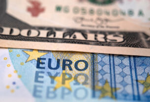 'Melhor que uma guerra comercial' - USD sobe no acordo comercial da UE, adicionou pressão sobre o Kremlin