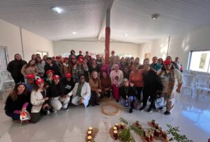 Ministra das Mulheres visita assentamento atingido pelas enchentes em Eldorado do Sul