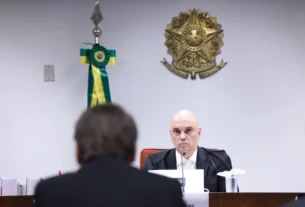 Moraes barra Carlos e Eduardo Bolsonaro como testemunhas em caso da trama golpista
