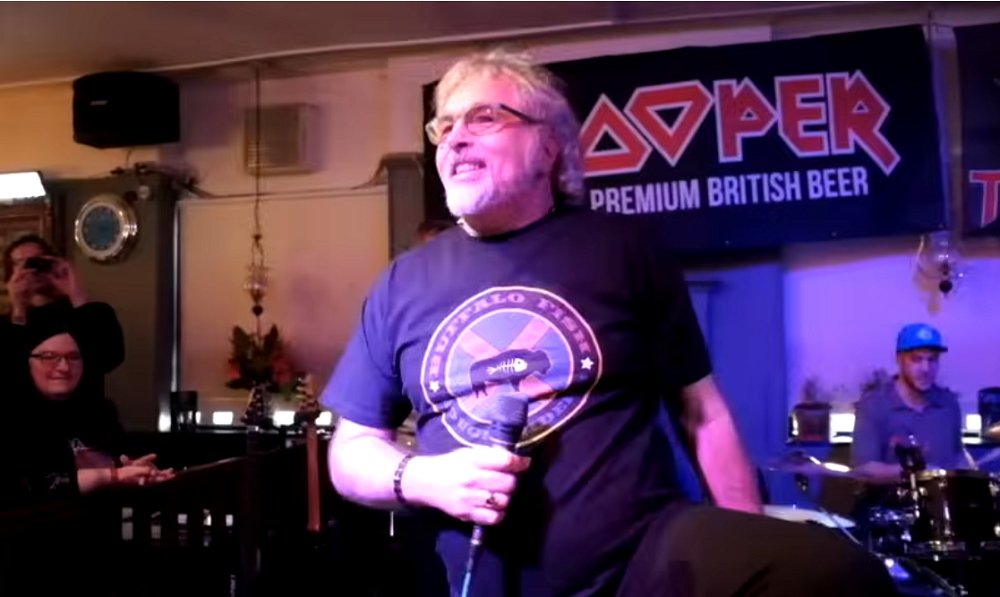 Morre Paul Mario Day, primeiro vocalista do Iron Maiden