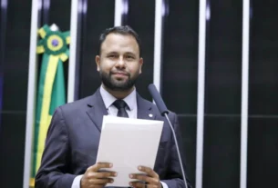 'Não podemos normalizar a barbárie', diz Pastor Henrique Vieira após ameaça de Sargento Fahur