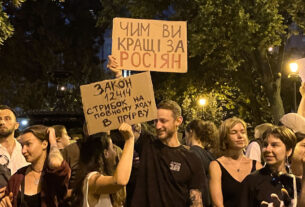 Nas fotos: protestos surgem em Kyiv em tempos de guerra por reversão anti-enxerto