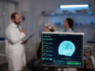 Novas fronteiras na estimulação cerebral profunda incluem neurocirurgia e ultrassom