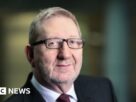 O ex-chefe da União Len McCluskey levou vôos particulares de jato organizados pela empresa de construção, o relatório encontra