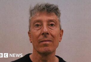 O homem britânico Howard Phillips culpado de tentar espionar a Rússia