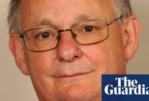 O par de trabalho David Lipsey encontrou morto após nadar no rio Wye | Notícias do Reino Unido