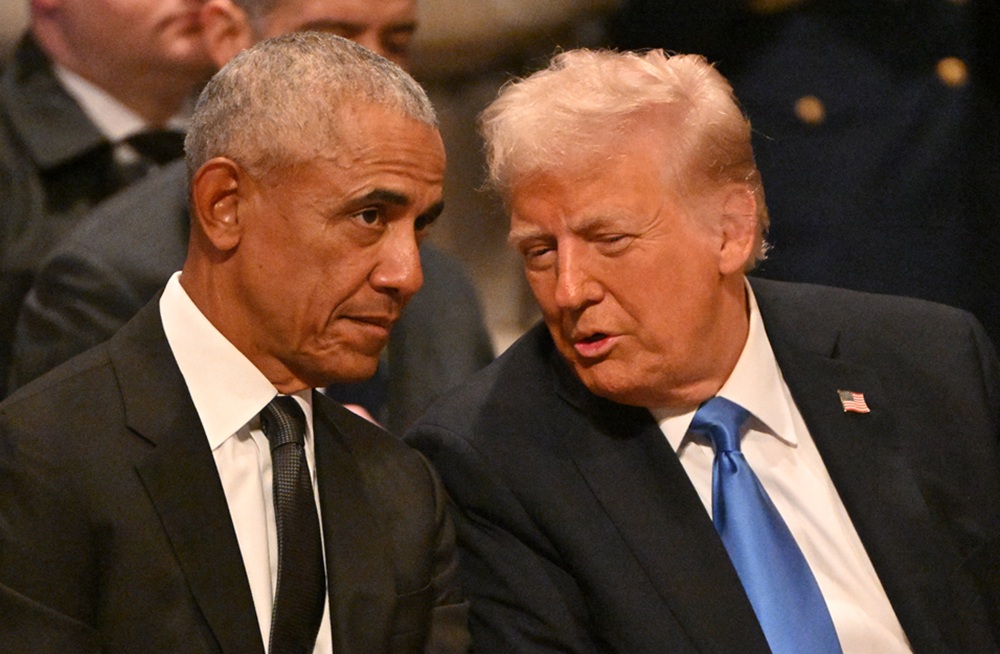 Obama chama de ‘ridícula’ acusação de traição de Trump