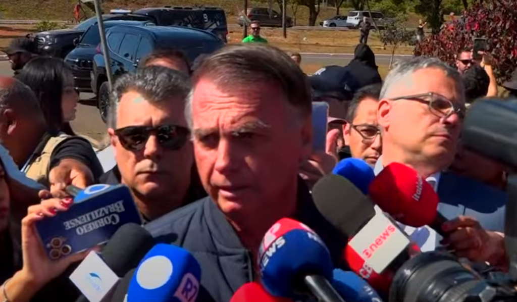 Objetivo das medidas restritivas é a suprema humilhação, diz Bolsonaro