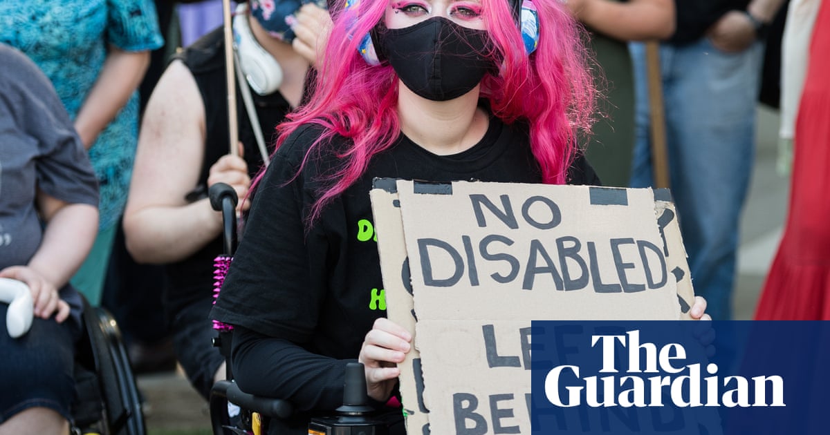 Os cortes de benefícios atingirão pessoas com deficiência grave, apesar das reivindicações dos ministros, dizem instituições de caridade | Crédito universal