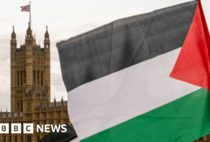 Os parlamentares pedem ao Reino Unido que reconheça imediatamente o estado palestino