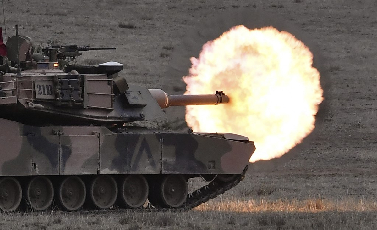 Os tanques de Abrams enviados pela Austrália chegam à Ucrânia