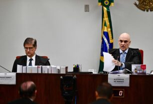 PGR pede condenação de Bolsonaro e mais 7 por golpe - 15/07/2025 - Poder