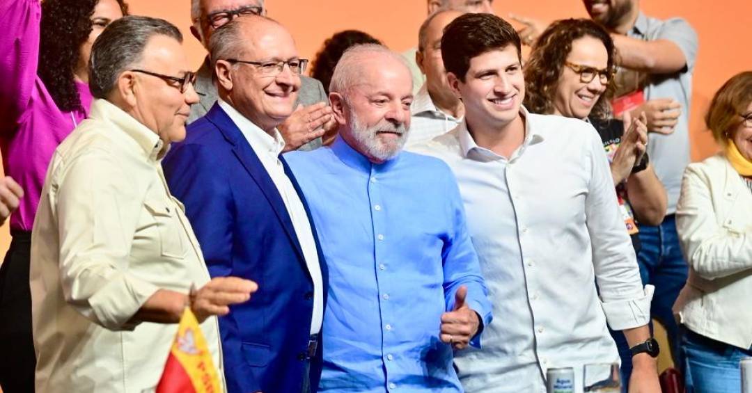 PSB considera fim de aliança com PT se Lula tentar palanque duplo em PE