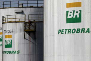 Petrobras aumenta em 2,8% preço do querosene de aviação