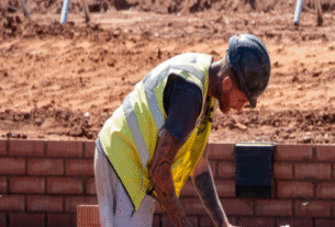 Planos trabalhistas ainda mais direito de comprar restrições na Inglaterra