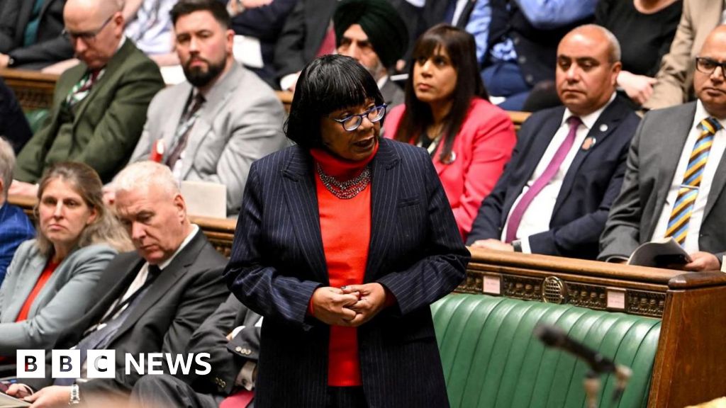 Por que o trabalho teve pouca escolha a não ser suspender Diane Abbott novamente