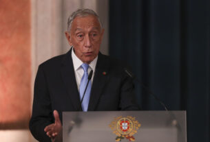 Presidente de Portugal pede ao Tribunal Constitucional que reveja endurecimento da política migratória