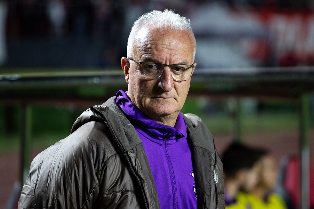 Presidente do Corinthians diz que não pensa em demitir Dorival: ‘Está prestigiado’