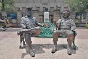 Presidente do México critica remoção irregular de monumento a Fidel e Che e defende sua reinstalação