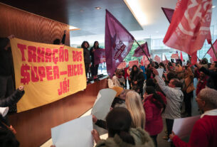 Protesto no Itaú de grupo ligado a Boulos incomoda governo - 05/07/2025 - Poder