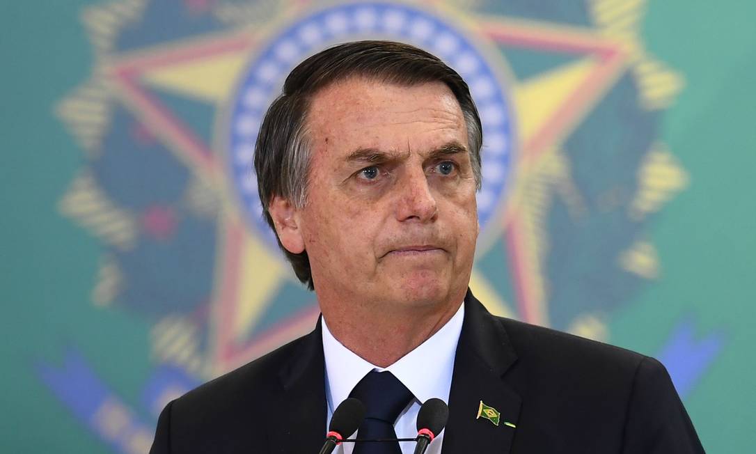 Provas contra Bolsonaro são 'vigorosas' e prisão domiciliar seria 'afronta', diz cientista político