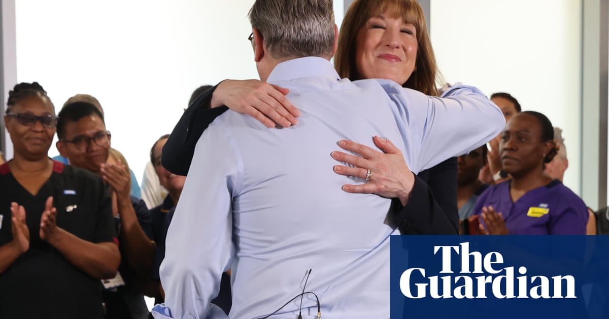 Rachel Reeves diz que está 'rachando com o trabalho' depois das lágrimas do Commons | Rachel Reeves