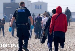 Reino Unido para usar a IA de reconhecimento facial para impedir que os migrantes adultos posem quando crianças