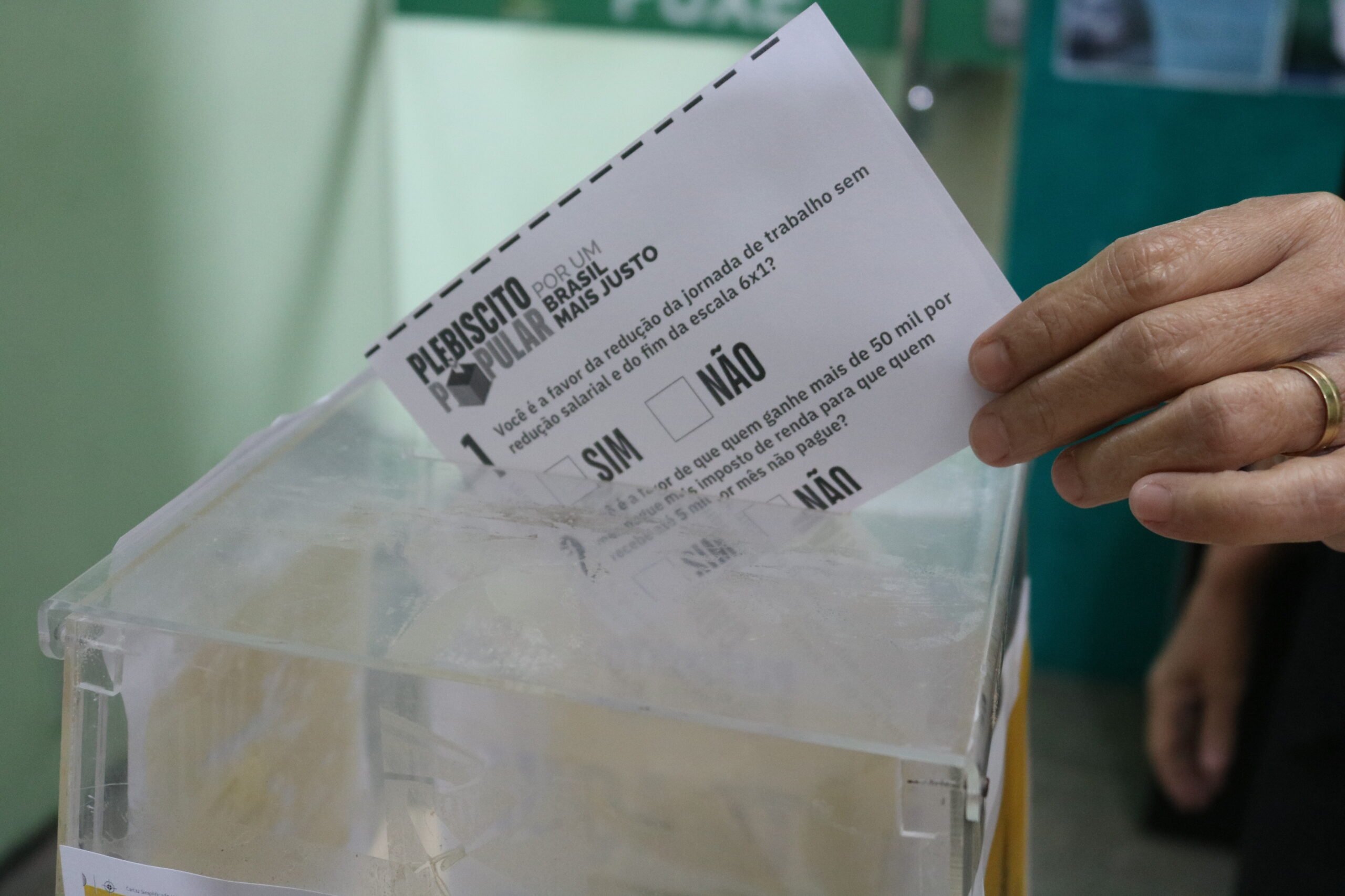 Saiba onde votar no plebiscito pelo fim da escala 6x1 e pela taxação dos super ricos em MG